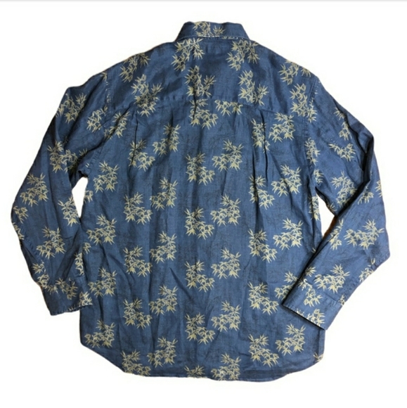 TOMMY BAHAMA Bamboo Print Linen Camp Shirt Size Medium.EUC! - Picture 2 of 7